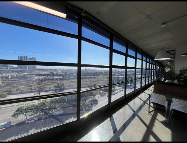 703M² OFFICE TO LET IN WOODSTOCK